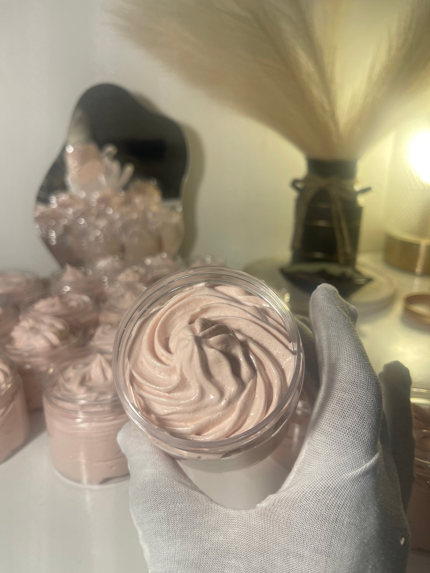 🌸 Chantilly de Karité "Sérénité coréenne" - Beurre de Karité fouetté à l'Huile d'amande douce infusée à l'Hibiscus.