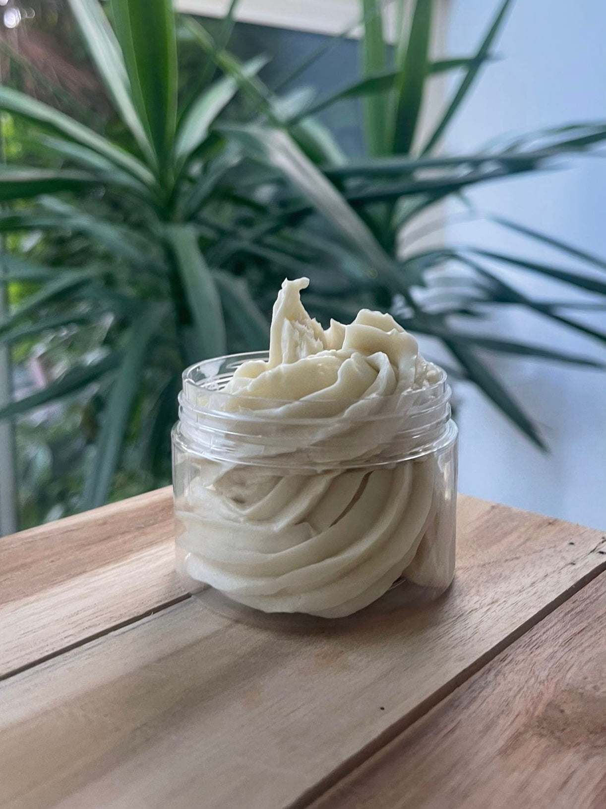 🥥   Chantilly de Karité Cocooning - Huile de coco bio fouetté au beurre de Karité.